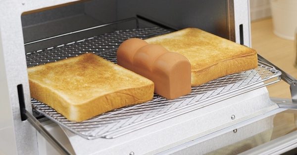 手間はわずか20秒！いつものパンが生まれ変わる♪外はカリッと中はふんわり♡【マーナ トーストスチーマー】