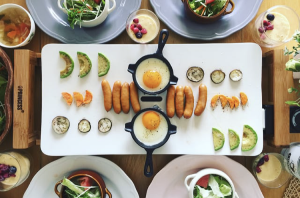 美しすぎて…ごめんなさい♡高機能ホットプレートで卓上料理を楽しむ春【PRINCESSテーブルグリルピュア】