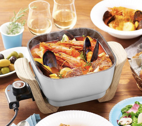 短時間でおいしい仕上がりに♡１台で6役こなす充実機能【Toffy コンパクトマルチ電気鍋】