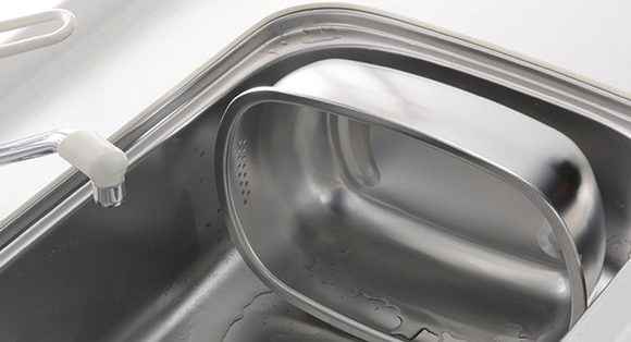 使わないとき立てておける♪【家事問屋 立つ洗い桶】